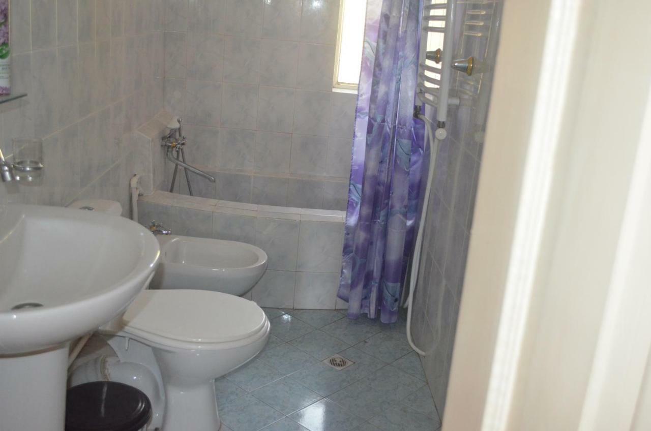 Alex'S Cosy Guesthouse Tbilisi Ngoại thất bức ảnh